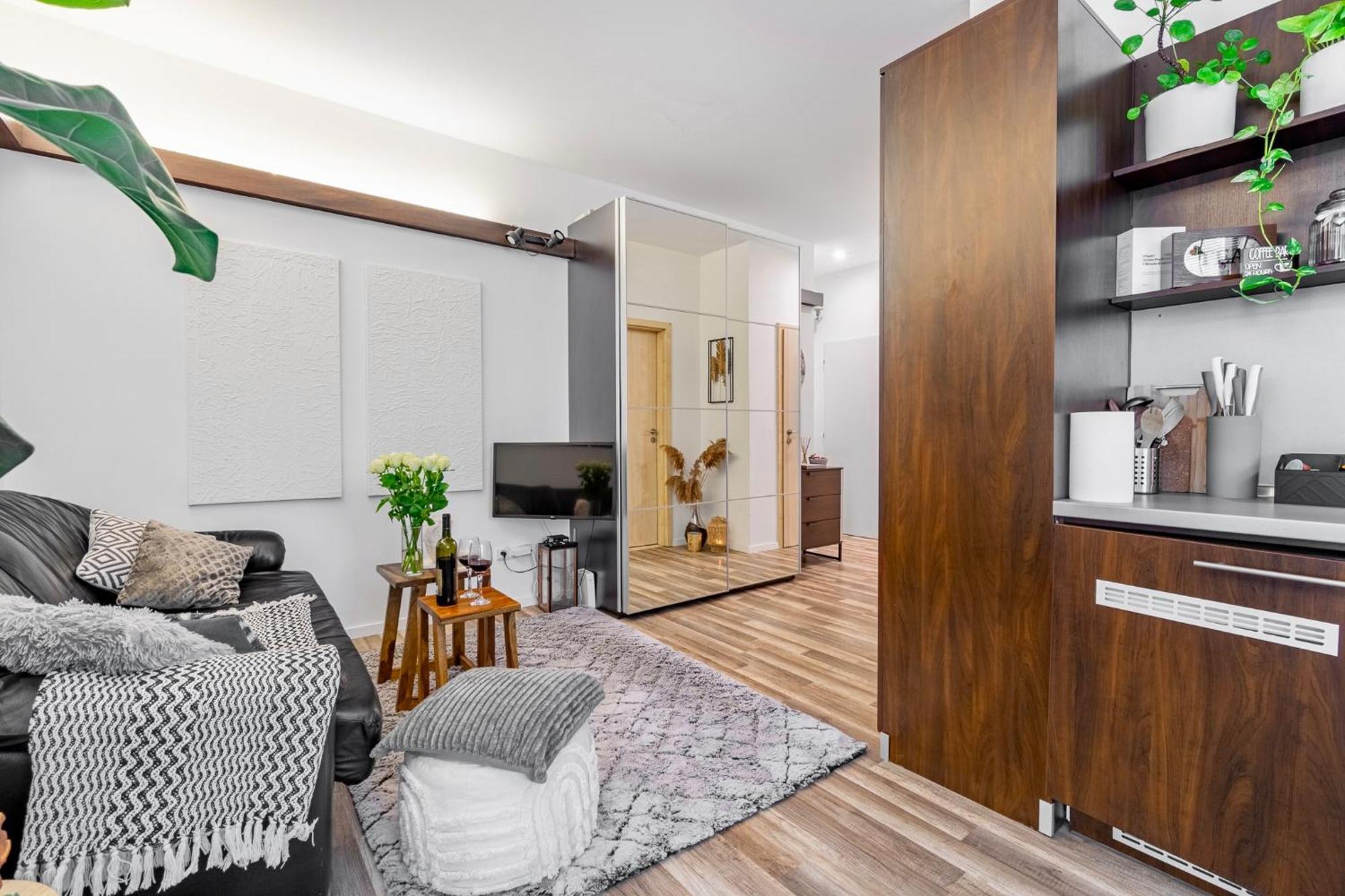 Natural-Style Apartment In The Centre Of Pozsony Kültér fotó