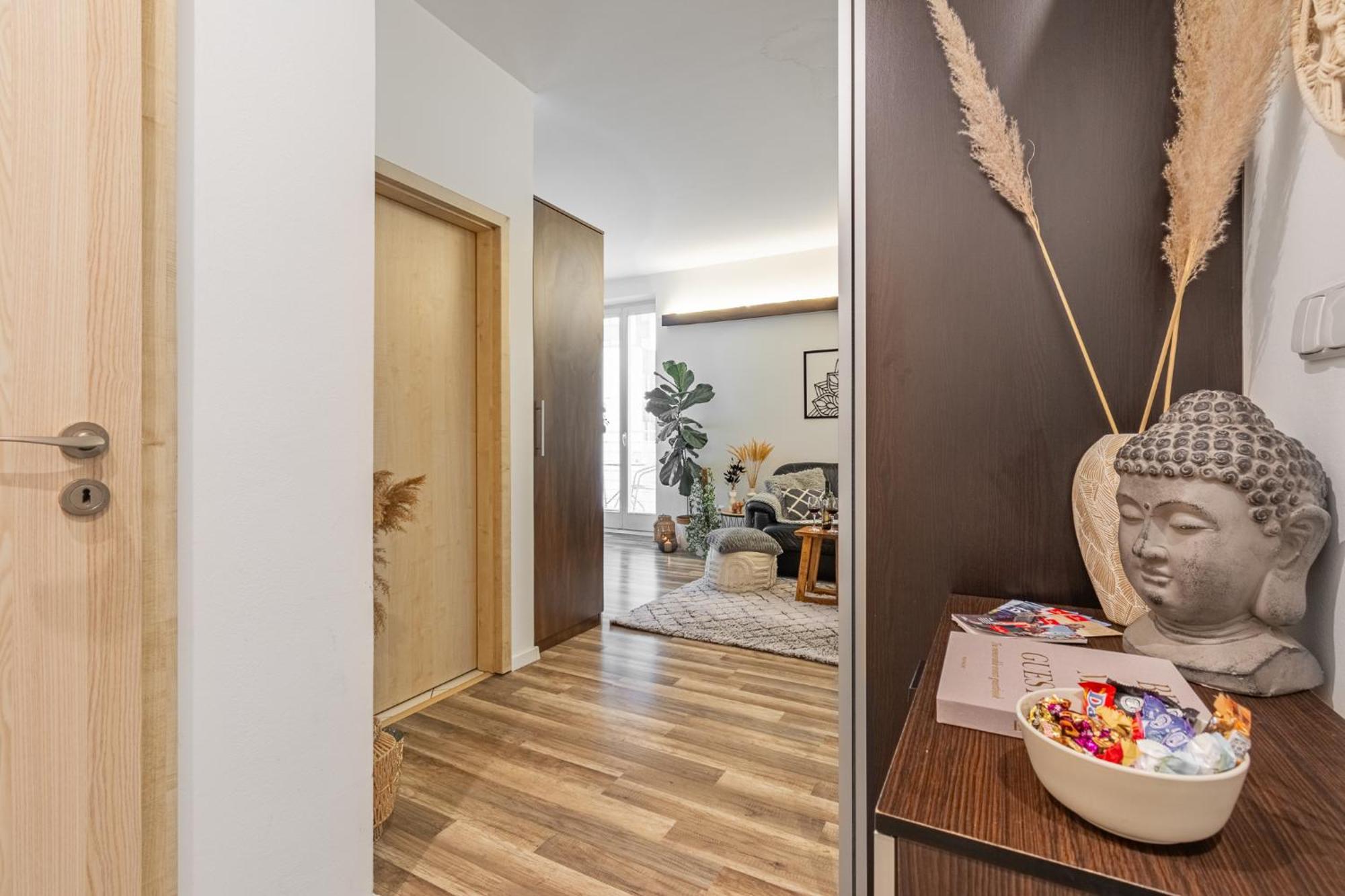 Natural-Style Apartment In The Centre Of Pozsony Kültér fotó