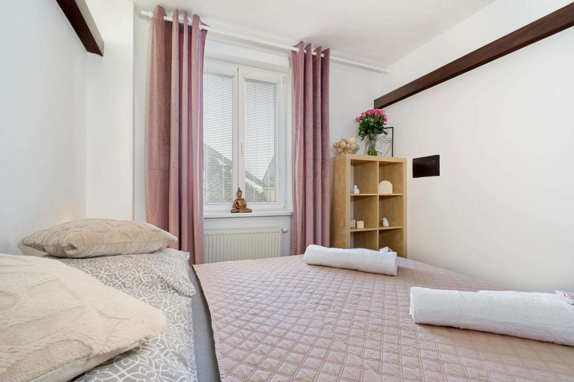 Natural-Style Apartment In The Centre Of Pozsony Kültér fotó